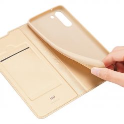 Peňaženkové puzdro Dux Ducis Skin Pro zlaté – Samsung Galaxy S21 FE | Lacné Kryty Lacné Kryty | Peňaženkové puzdro Dux Ducis Skin Pro zlaté – Samsung Galaxy S21 FE | Lacné Kryty