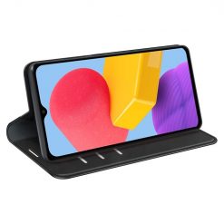 Lacné Kryty | Peňaženkové puzdro Posh magnetic case čierne – Samsung Galaxy M13 | Lacné Kryty