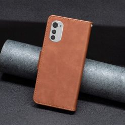 Peňaženkové puzdro Retro Lambskin hnedé – Motorola Moto E32 / E32s | Lacné Kryty Lacné Kryty | Peňaženkové puzdro Retro Lambskin hnedé – Motorola Moto E32 / E32s | Lacné Kryty