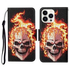 Lacné Kryty | Knižkové puzdro Trendy Cross case Lebka v ohni – Apple iPhone 15 Pro | Lacné Kryty
