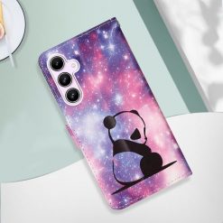 Lacné Kryty | Knižkové puzdro Trendy Cross case Baby panda – Samsung Galaxy A55 5G | Lacné Kryty
