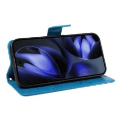 Lacné Kryty | Peňaženkové puzdro Embossing Pattern Strom a mačka modré – Google Pixel 10 / Pixel 10 Pro | Lacné Kryty