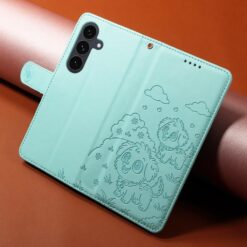 Peňaženkové puzdro Embossing Pattern Šteniatko zelené – Samsung Galaxy S25 FE | Lacné Kryty Lacné Kryty | Peňaženkové puzdro Embossing Pattern Šteniatko zelené – Samsung Galaxy S25 FE | Lacné Kryty